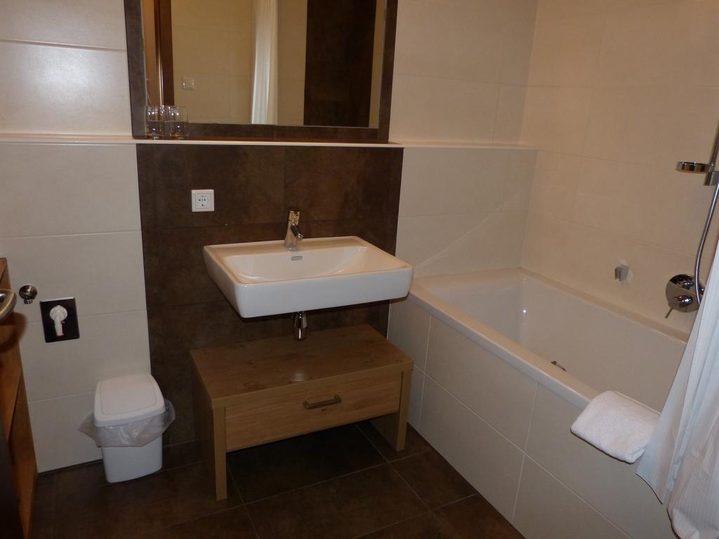 Apartman Fuerth Kaprun Δωμάτιο φωτογραφία
